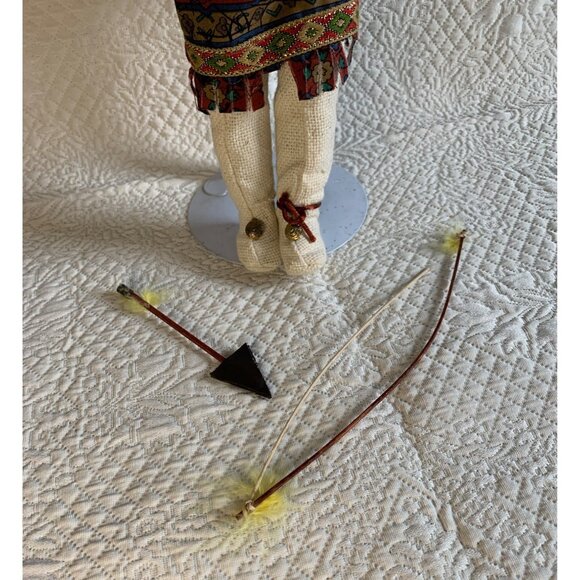 Vintage Duck House Heirloom Porcelain Indian Doll Bow & Arrow - Picture 4 of 14